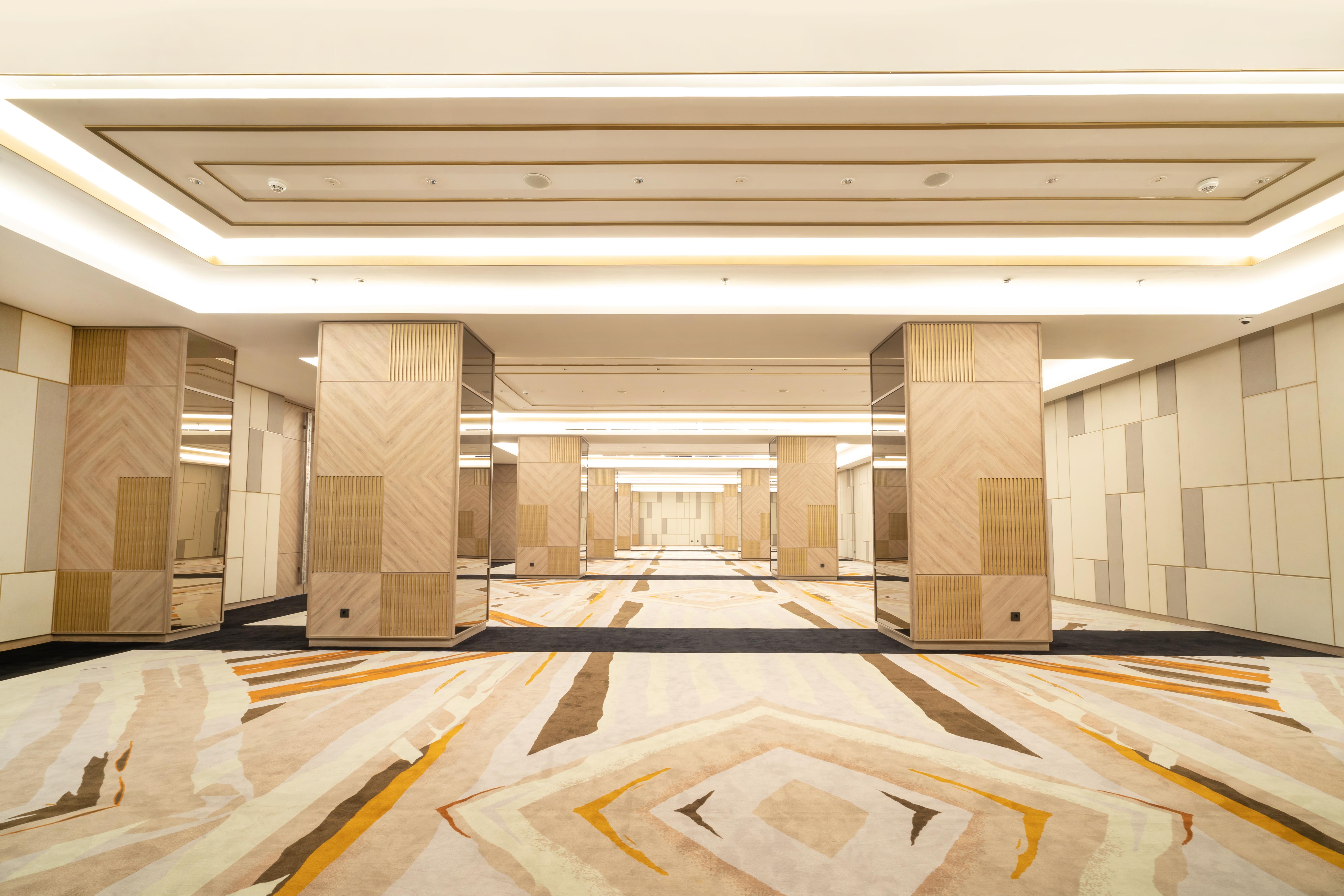Harris Suites Puri Mansion Джакарта Экстерьер фото